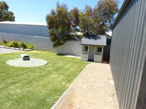 Moontana - New Castle Holiday 15