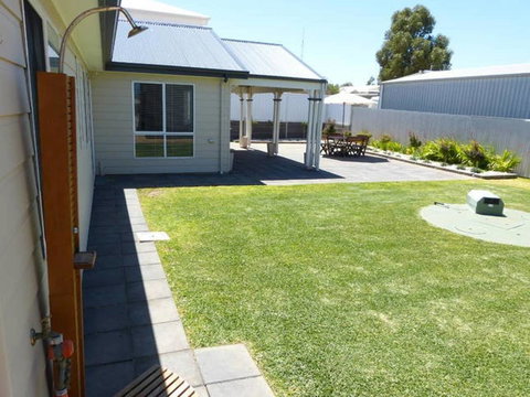 Moontana - New Castle Holiday 16