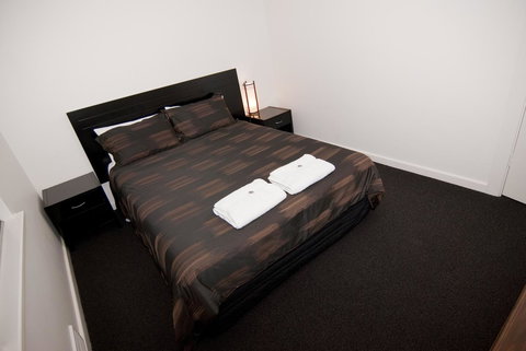 The Commodore - New Castle Holiday 17