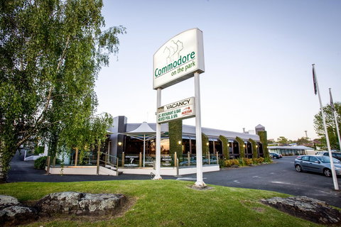 The Commodore - New Castle Holiday 0