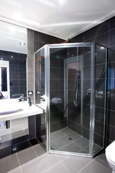 The Commodore - New Castle Holiday 31