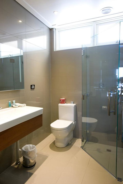 The Commodore - New Castle Holiday 36