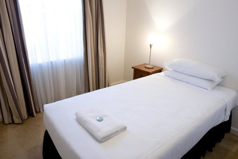 The Commodore - New Castle Holiday 23