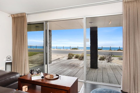 Esplanade Escape - New Castle Holiday 29