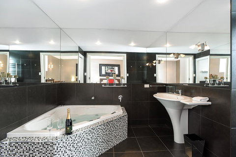 Esplanade Escape - New Castle Holiday 34