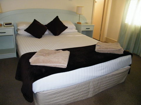 Grand Tasman Hotel - New Castle Holiday 36
