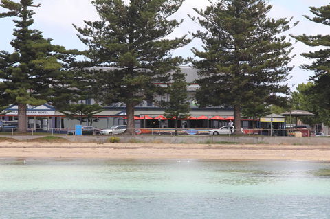 Grand Tasman Hotel - New Castle Holiday 35