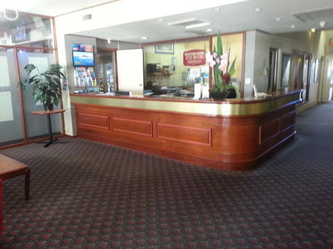 Grand Tasman Hotel - New Castle Holiday 20