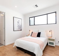 Brand new affordable luxury 3 bedroom 3 bathrooms house close to Adelaide city Chinatown beach Adelaide Airport - New Castle Holiday