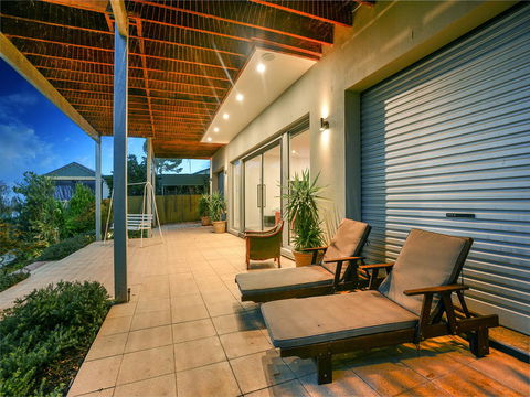 Muse On The Murray - New Castle Holiday 1