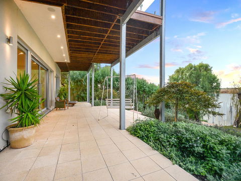 Muse On The Murray - New Castle Holiday 31