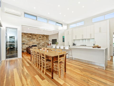 Muse On The Murray - New Castle Holiday 36