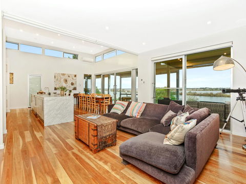 Muse On The Murray - New Castle Holiday 40