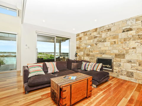 Muse On The Murray - New Castle Holiday 41