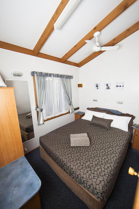 Lakeside Tourist Park - New Castle Holiday 15