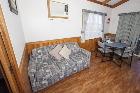 Lakeside Tourist Park - New Castle Holiday 6