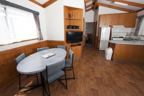 Lakeside Tourist Park - New Castle Holiday 7