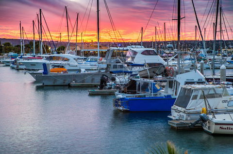 Marina Reflections - New Castle Holiday 14