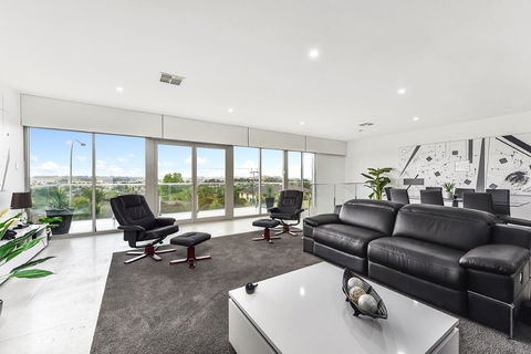 KENNEDY EXECUTIVE TOWNHOUSE - New Castle Holiday 13