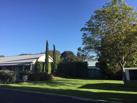 Alexander Cameron Suites - New Castle Holiday 2