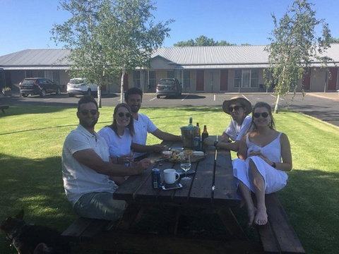 Alexander Cameron Suites - New Castle Holiday 4