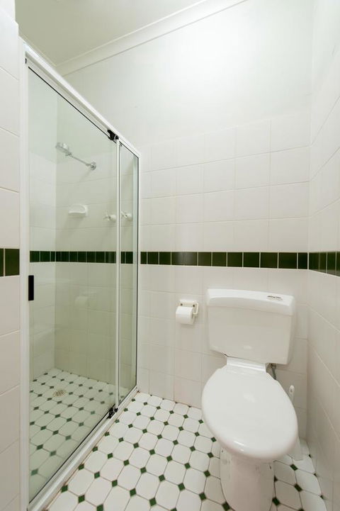 Berri Hotel - New Castle Holiday 32
