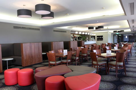 Berri Hotel - New Castle Holiday 16