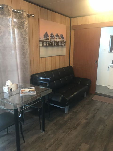 Murray Bridge Riverview Cabin - New Castle Holiday 5