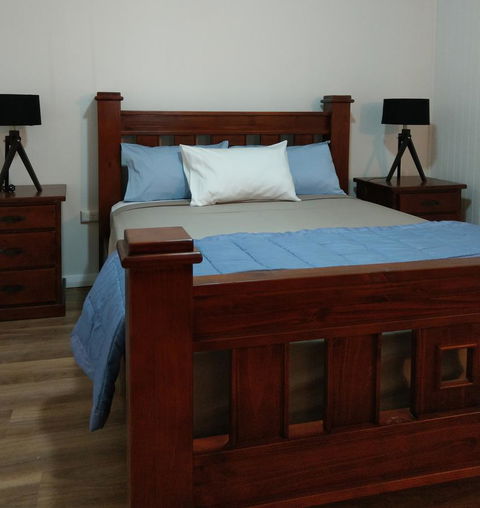 Desert Gum Retreat Gough St - New Castle Holiday 9