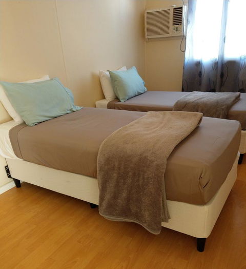 Desert Gum Retreat Gough St - New Castle Holiday 4