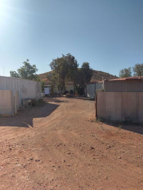 Desert Gum Retreat Gough St - New Castle Holiday 26