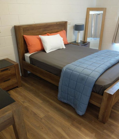 Desert Gum Retreat Gough St - New Castle Holiday 10