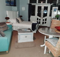 The Palace Retreat - New Castle Holiday