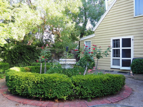 A Secret Treasure - New Castle Holiday 13