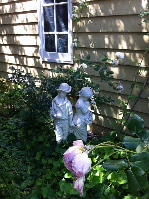 A Secret Treasure - New Castle Holiday 2