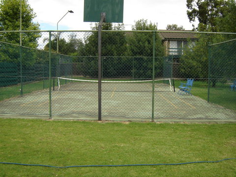 The Wine Vine Hotel - New Castle Holiday 12