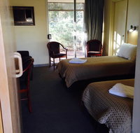 Roxby Downs Motor Inn - New Castle Holiday