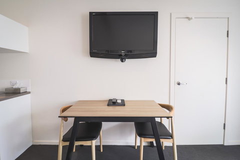 Manna By Haus - New Castle Holiday 9