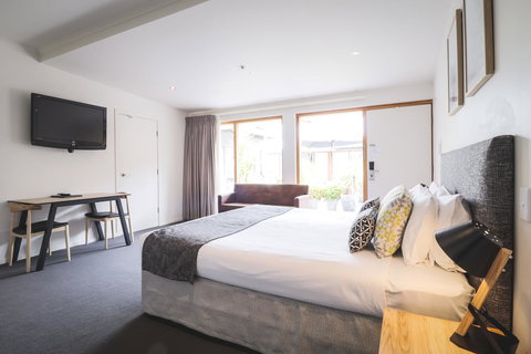 Manna By Haus - New Castle Holiday 13