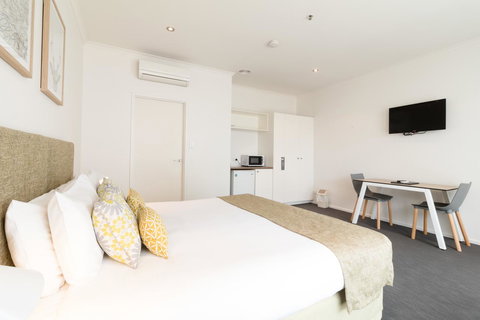 Manna By Haus - New Castle Holiday 35