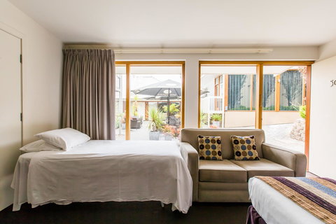 Manna By Haus - New Castle Holiday 19