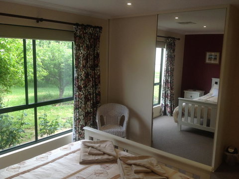 Breakaway Farmstay - New Castle Holiday 10