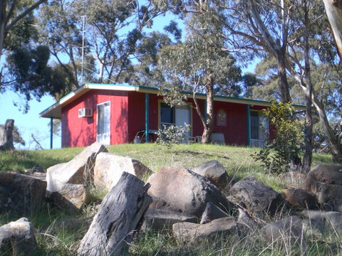 Clare Valley Cabins - New Castle Holiday 15