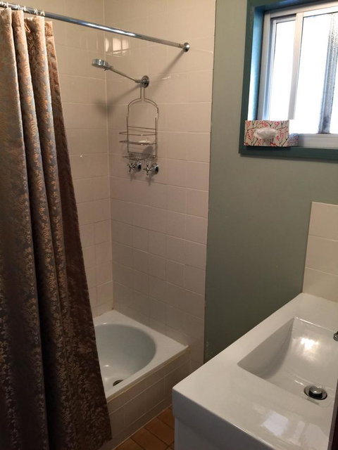 Clare Valley Cabins - New Castle Holiday 22