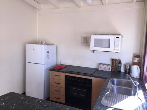 Clare Valley Cabins - New Castle Holiday 23