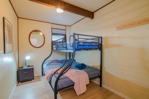 Aldinga Beach Break - C21 SouthCoast Holidays - New Castle Holiday 9