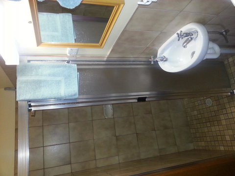 Sonbern Lodge Motel - New Castle Holiday 34