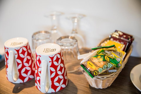 Lilac City Motor Inn & Steakhouse - New Castle Holiday 7