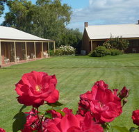 Coonawarra Units - New Castle Holiday