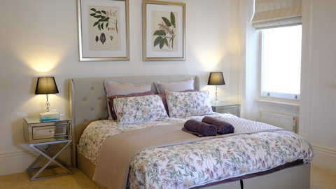 The Grand Ocean Apartment - New Castle Holiday 1